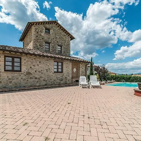 Catolli Di Sotto Monte Castelli